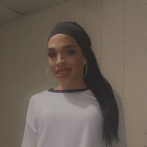 Meet your Posher, Gabriela